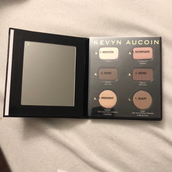 Kevyn Aucoin Contour Book - Picture 2 of 8